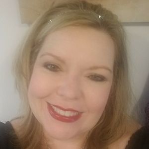 Meet your Posher, Pamela